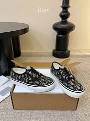 Colestore  Dior Saltwind Sneaker Beige and Blue Dior Oblique Embroidered Cotton - 4