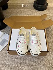 Colestore Dior Dioramour Dior Saltwind Sneaker White Cotton Embroidered with Multicolor Doves & Roses Motif - 6