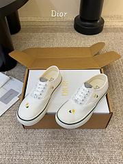 Colestore Dior Saltwind Sneaker White Cotton Embroidered with Multicolor Dior Daisy Motif - 4