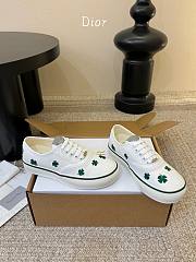 Colestore Dior Saltwind Sneaker White Cotton Embroidered with Green Dior Clover Motif - 5