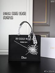 Colestore Dior Large Dior Book Tote Black and White Book Cover Embroidery (42 x 35 x 18 cm) - 1