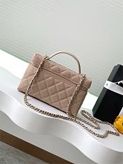 Colestore Chanel Top Handle Vanity With Chain Beige Caviar 19x14x5cm - 3