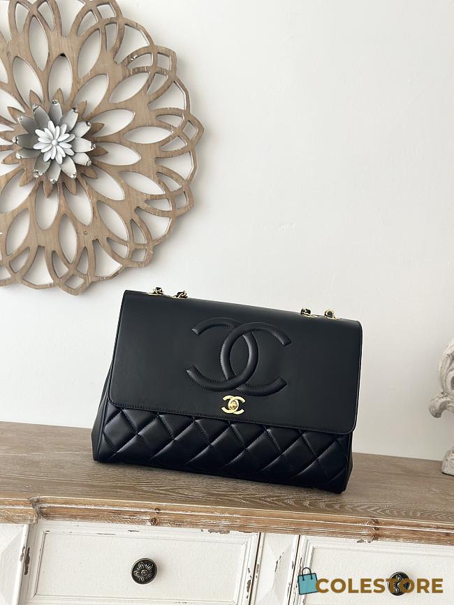 Colestore Chanel Oversized CC Flap Bag In Lambskin Black 33x11x23cm - 1