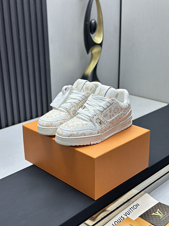 Colestore Louis Vuitton LV Trainer Sneaker Beige
