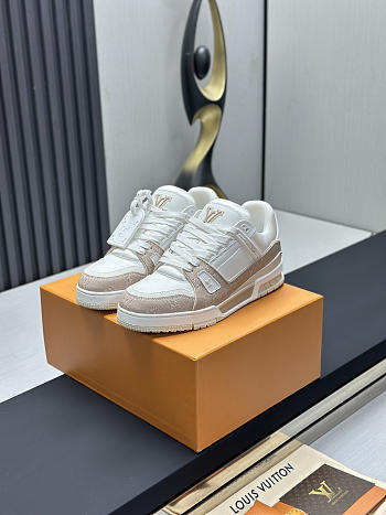 Colestore Louis Vuitton LV Trainer sneaker in Monogram grained calf leather Beige