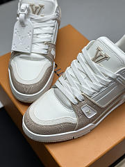 Colestore Louis Vuitton LV Trainer sneaker in Monogram grained calf leather Beige - 2