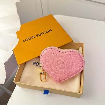 Colestore Louis Vuitton Heart Coin Wallet Snowy Pearl color
