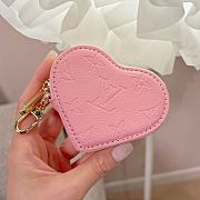 Colestore Louis Vuitton Heart Coin Wallet Snowy Pearl color - 5
