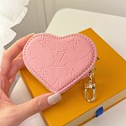 Colestore Louis Vuitton Heart Coin Wallet Snowy Pearl color - 3