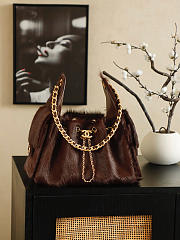 Colestore Chanel 25 Small Handbag Faux Fur Drawstring Shoulder Bag With CC Chain Brown 30x26x14cm - 1