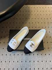 Colestore Chanel Moccasins Calfskin & Grosgrain White & Black  - 2