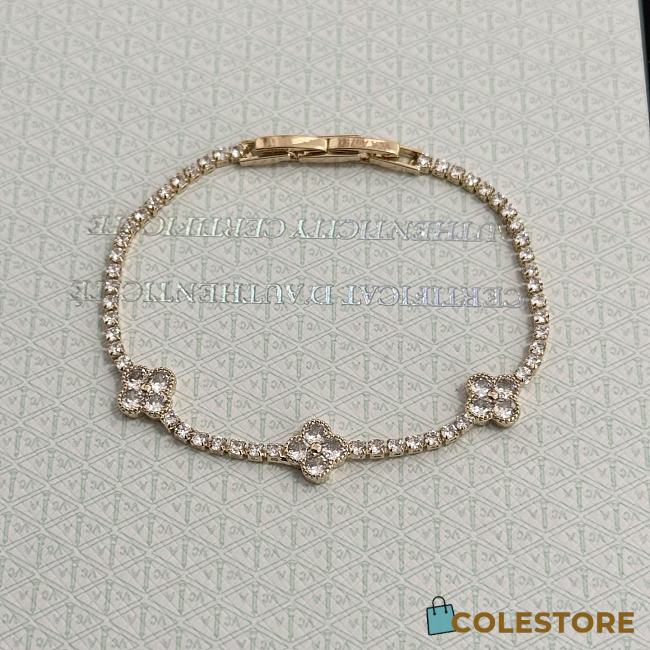 Colestore Van Cleef & Arpels Alhambra Three-Motif Diamond Tennis Bracelet - 1