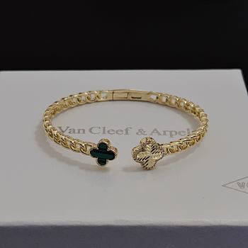 Colestore Van Cleef & Arpels Alhambra Open Cuff Bracelet Yellow Gold & Green Clover Motif