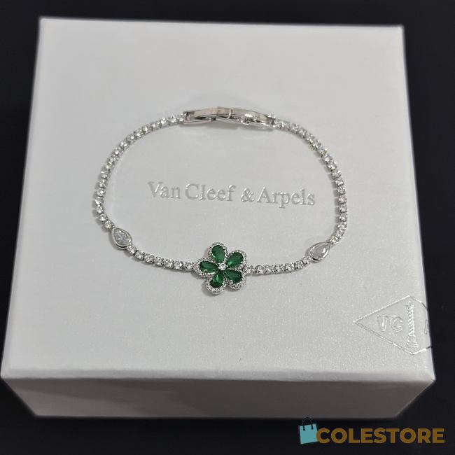 Colestore Van Cleef & Arpels Inspired Emerald Flower Diamond Tennis Bracelet - 1