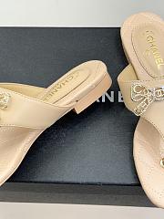 Colestore Chanel Quilted Lambskin Thong Sandals With Bow Detail  Beige & Gold - 6