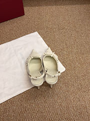 Colestore Valentino Garavani VLogo Slingback Pumps With Butterfly Appliqué Ivory - 4