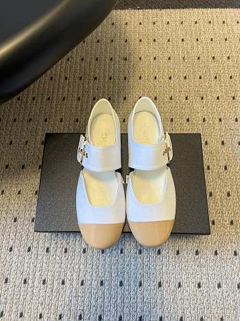 Colestore Chanel Mary Janes Grosgrain & Patent Calfskin White & Beige