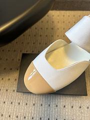 Colestore Chanel Mary Janes Grosgrain & Patent Calfskin White & Beige - 6