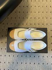 Colestore Chanel Mary Janes Grosgrain & Patent Calfskin White & Beige - 5