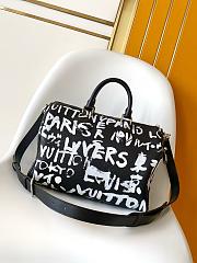 Colestore Louis Vuitton Speedy P9 Bandoulière 30 Scribble Black/White M26175 32 x 22.5 x 18 cm - 5
