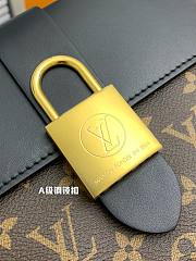 Colestore Louis Vuitton Locky BB Monogram Black 20x16x7.5cm - 5