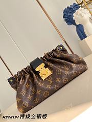 Colestore  Louis Vuitton Pochette Sling PM Monogram 30 x 16 x 11cm - 1