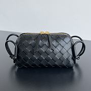Colestore Bottega Veneta Intrecciato Concert Pouch in Black 18.5x11.5x8.5cm - 1