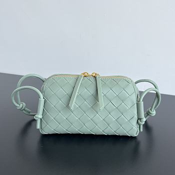 Colestore Bottega Veneta Intrecciato Concert Pouch in New Sauge 18.5x11.5x8.5cm