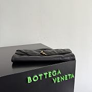 Colestore  Bottega Veneta Women's Andiamo Clutch in  Black   31x13x3cm  - 4