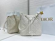 Colestore  Dior Medium D-Motion Bag Ivory Macrocannage Lambskin 23 x 24 x 13cm - 3