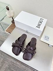Colestore  Loewe Flamenco Knot mule in lambskin Dark Brownie - 1