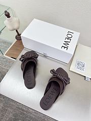 Colestore  Loewe Flamenco Knot mule in lambskin Dark Brownie - 2