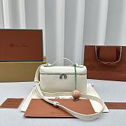 Colestore Loro Piana Extra Pocket L19  Grained Calfskin White 19x8x12cm - 1