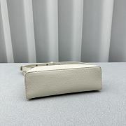 Colestore Loro Piana Extra Pocket L19  Grained Calfskin White 19x8x12cm - 4