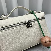 Colestore Loro Piana Extra Pocket L19  Grained Calfskin White 19x8x12cm - 3