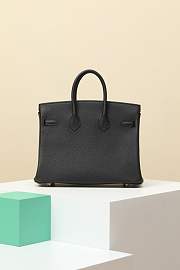 Colestore Hermes Birkin 25 Gold-Hardware in Black Togo Leather - 3