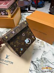Colestore Louis Vuitton Triplets Cardboard Box Inside a Blue Microfiber 19 x 13 x 13cm - 3