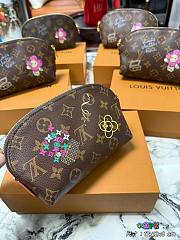 Colestore  Louis Vuitton Cosmetic Pouch PM Monogram Canvas 17x12x6cm - 5