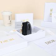 Colestore Dior Lady Dior Jasmine Card Holder Cannage Patent Calfskin Black 10.4×7×2cm - 3