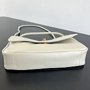 Colestore Bottega Veneta Madison in Off White 27x16x6cm - 4