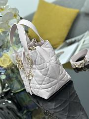 Colestore Dior Small Dior Toujours Vertical Tote Bag Charm Light Pink 18.5 x 18.5 x 12 cm - 4