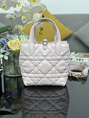 Colestore Dior Small Dior Toujours Vertical Tote Bag Charm Light Pink 18.5 x 18.5 x 12 cm - 3