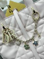 Colestore Dior Small Dior Toujours Vertical Tote Bag Charm Light Pink 18.5 x 18.5 x 12 cm - 2