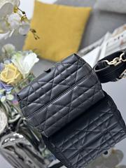 Colestore Dior Small Dior Toujours Vertical Tote Bag Charm Black 18.5 x 18.5 x 12 cm - 3