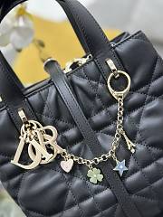 Colestore Dior Small Dior Toujours Vertical Tote Bag Charm Black 18.5 x 18.5 x 12 cm - 2