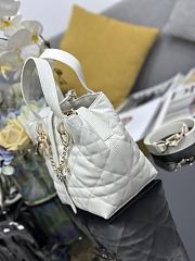 Colestore Dior Small Dior Toujours Vertical Tote Bag Charm Latte 18.5 x 18.5 x 12 cm - 4