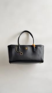 Colestore Chanel Small Tote   Calfskin & Gold-Tone Metal  Black 20x39x13cm - 1