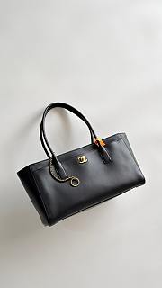 Colestore Chanel Small Tote   Calfskin & Gold-Tone Metal  Black 20x39x13cm - 4