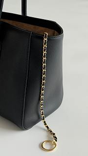 Colestore Chanel Small Tote   Calfskin & Gold-Tone Metal  Black 20x39x13cm - 2