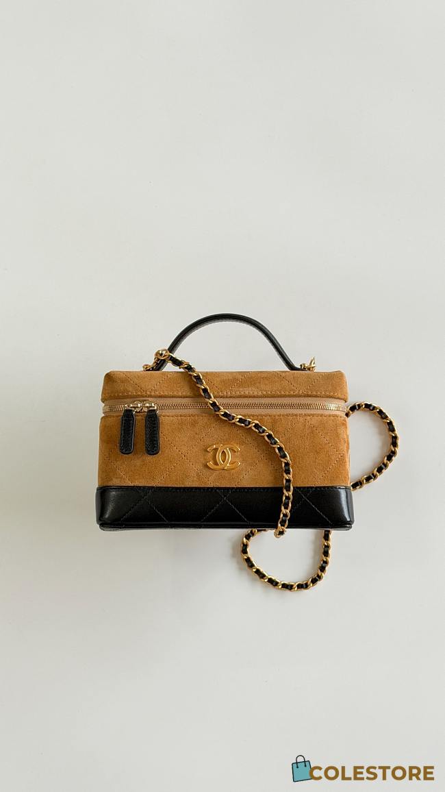 Colestore Chanel Vanity with Chain   Suede Calfskin, Shiny Lambskin & Gold-Tone Metal  Beige & Black 17x19.5x5cm - 1